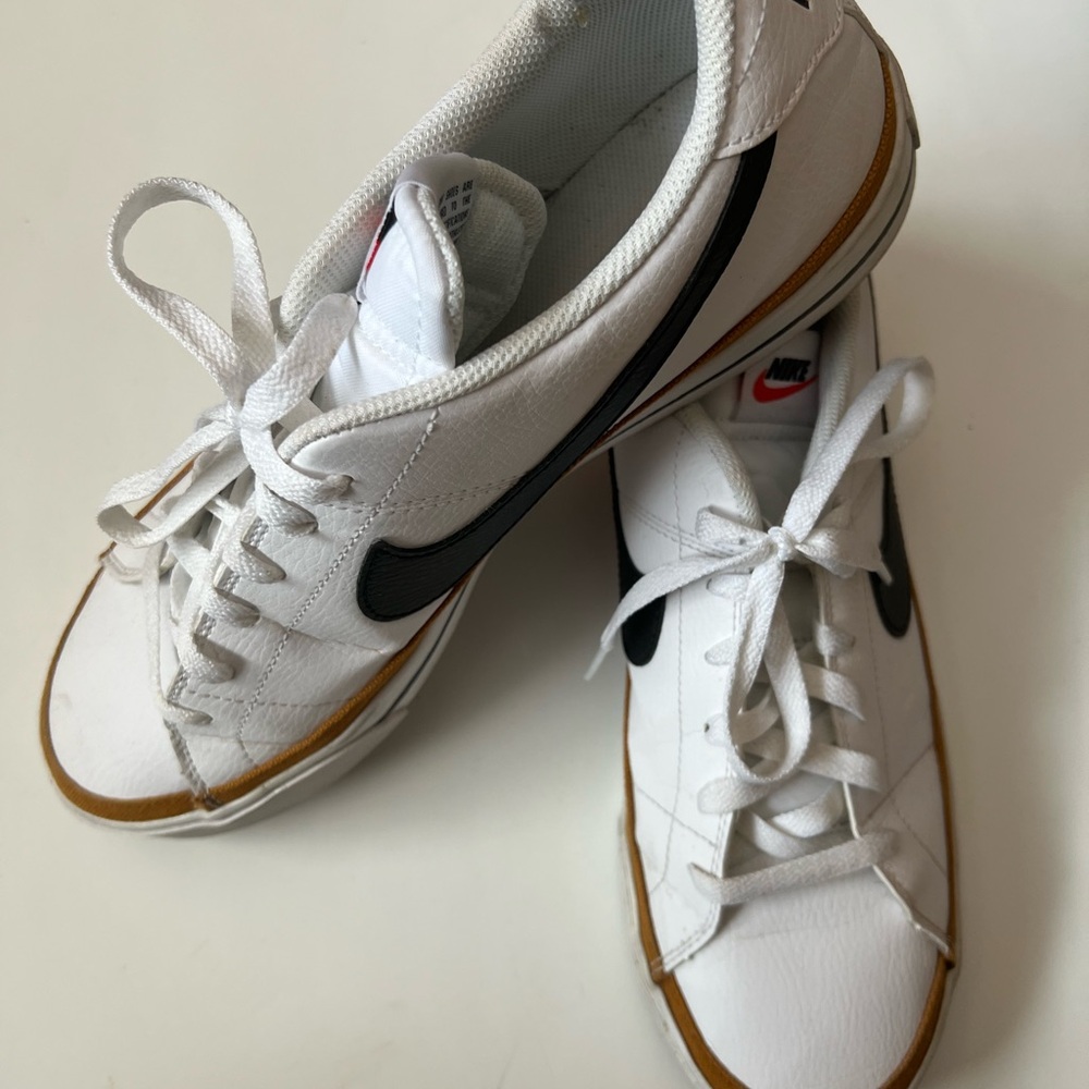 Nike Court Legacy Canvas / Leather Low (White/Black w/ Brown accents) Sz 11.5